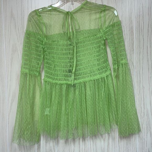 Romeo and Juliet Sheer Lace Tulle Neon Green Top - Picture 4 of 5